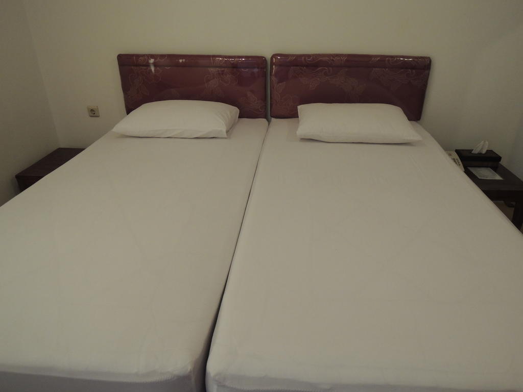 Rumah Polonia Guest House ジャカルタ 部屋 写真